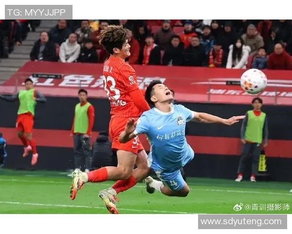 主力前锋伤愈归来首秀闪电破门为球队添彩